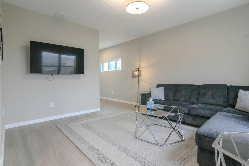 Townhome - New Construction - 3 Kings! *