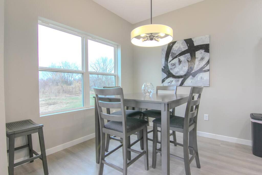 Townhome - New Construction - 3 Kings! * Cedar Falls