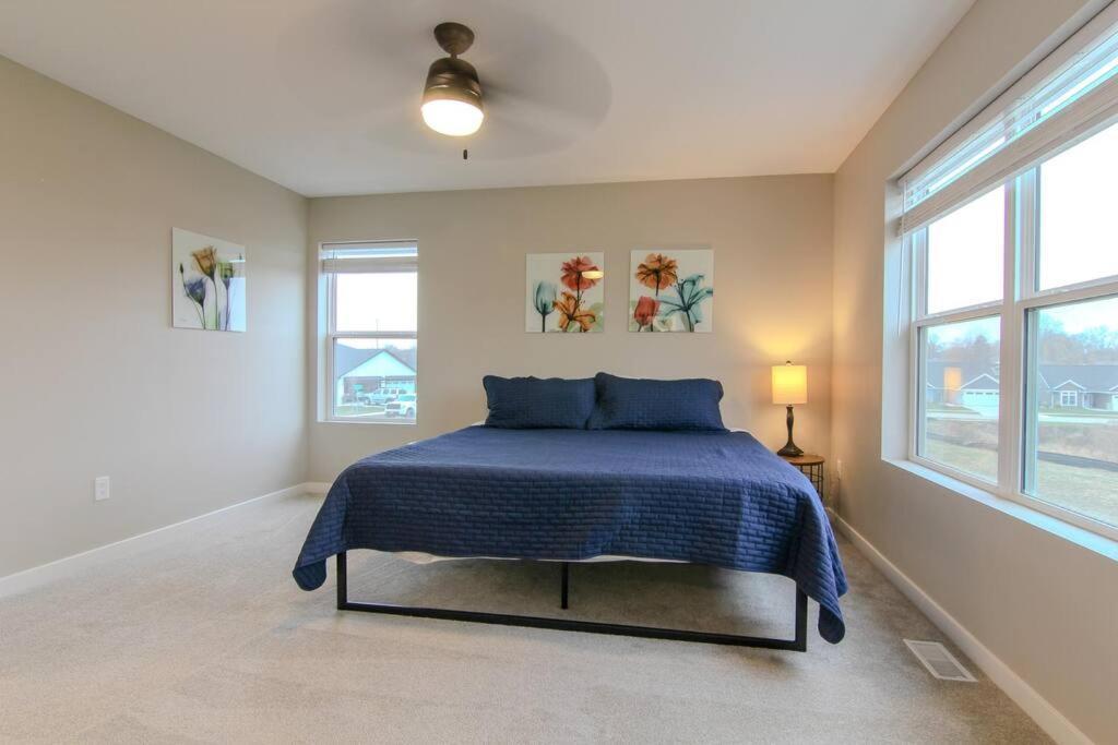 Townhome - New Construction - 3 Kings! * Cedar Falls